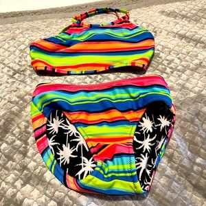 Girls 2 piece swimsuit